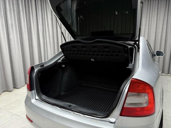 Skoda Octavia II (A5) Рестайлинг с пробегом 2013 года, цена 894 000 рублей, 172269 км, лифтбек, Автокод Объявления