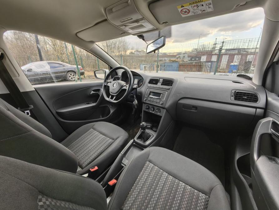 Volkswagen Polo V Рестайлинг Санкт-Петербург  - изображение 11