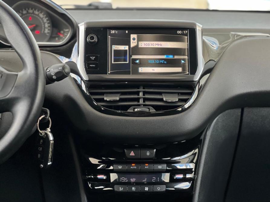 Peugeot 208 I Липецк  - изображение 7