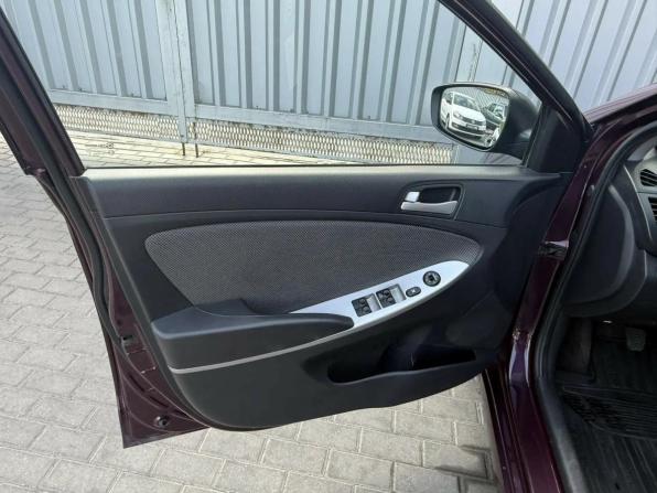 Hyundai Solaris I с пробегом 2011 года, цена 655 000 рублей, 225606 км, седан, Автокод Объявления