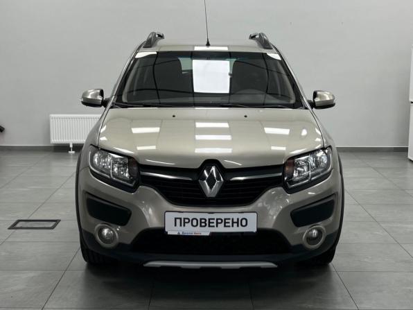 Renault Sandero II с пробегом 2017 года, цена 880 000 рублей, 116000 км, хэтчбек, Автокод Объявления