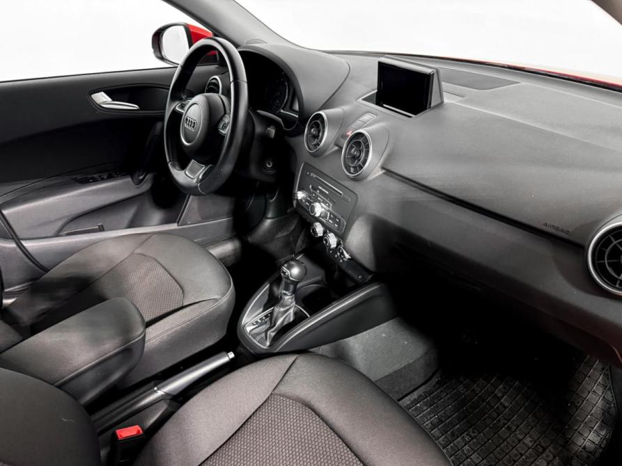 Audi A1 I (8X) Рестайлинг Санкт-Петербург  - изображение 13