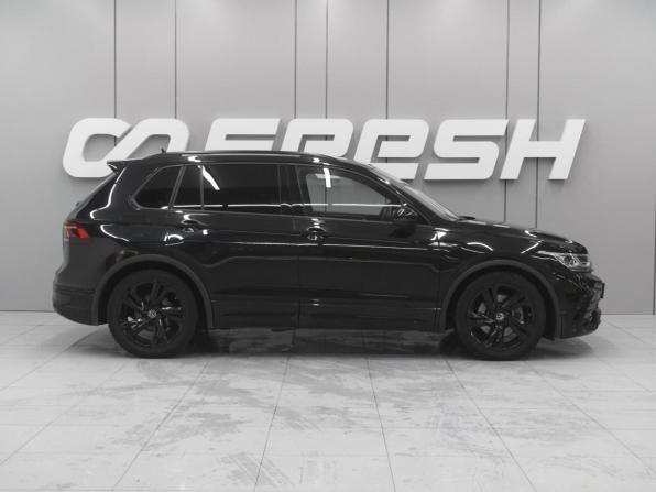 Volkswagen Tiguan II Рестайлинг с пробегом 2021 года, цена 4 270 000 рублей, 93194 км, внедорожник, Автокод Объявления