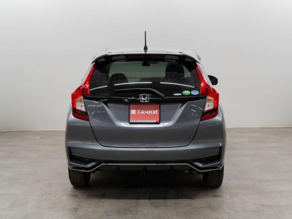 Honda Fit III Рестайлинг с пробегом 2018 года, цена 1 230 000 рублей, 68227 км, хэтчбек, Автокод Объявления