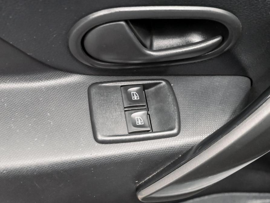 Renault Sandero II Рестайлинг Екатеринбург  - изображение 13