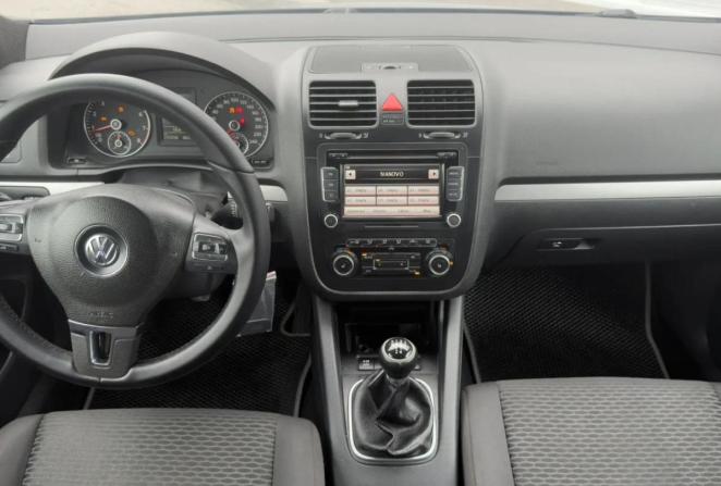 Volkswagen Jetta V с пробегом 2009 года, цена 495 000 рублей, 215486 км, седан, Автокод Объявления
