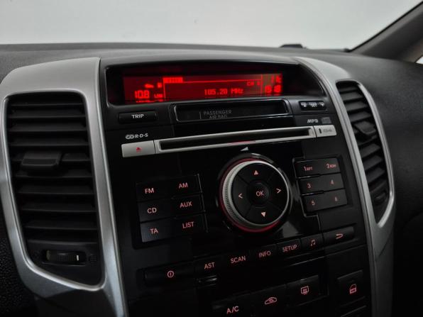 Kia Venga I Рестайлинг с пробегом 2014 года, цена 895 000 рублей, 72443 км, компактвэн, Автокод Объявления
