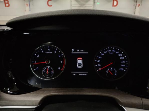 Kia K5 III с пробегом 2021 года, цена 2 370 000 рублей, 135565 км, седан, Автокод Объявления