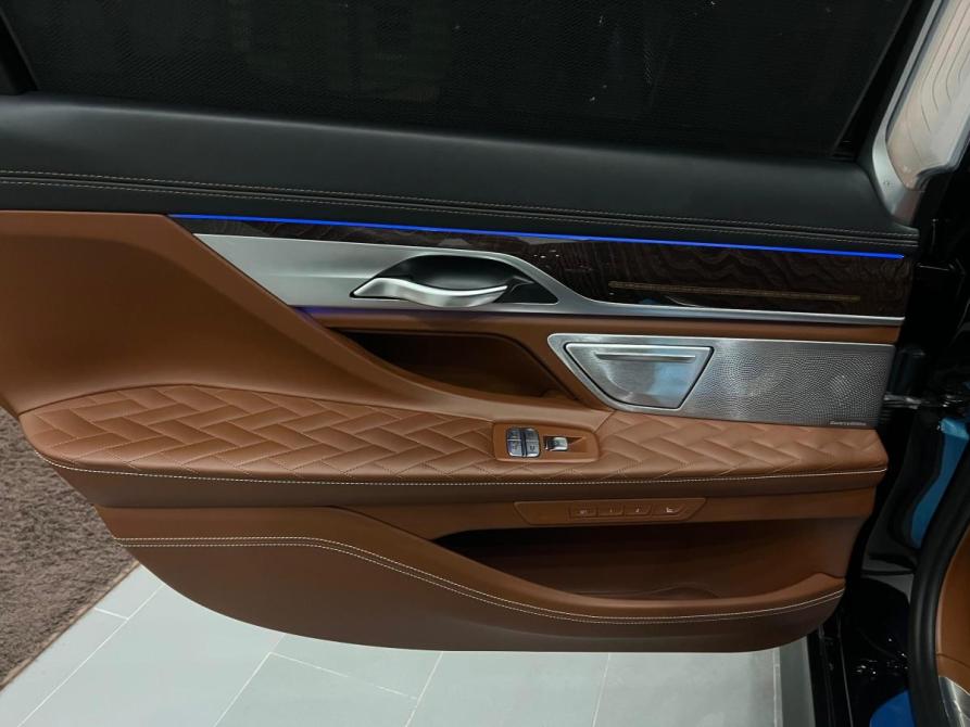BMW 7 серии VI (G11/G12) Рестайлинг Новосибирск  - изображение 39