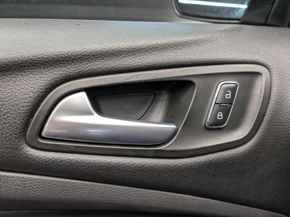 Ford Kuga II с пробегом 2016 года, цена 1 600 000 рублей, 92565 км, внедорожник, Автокод Объявления
