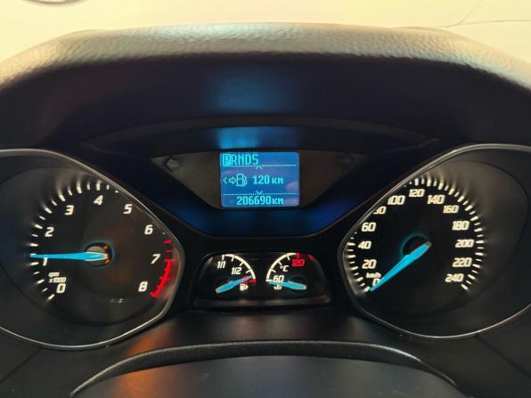 Ford Focus III с пробегом 2013 года, цена 800 000 рублей, 206689 км, хэтчбек, Автокод Объявления