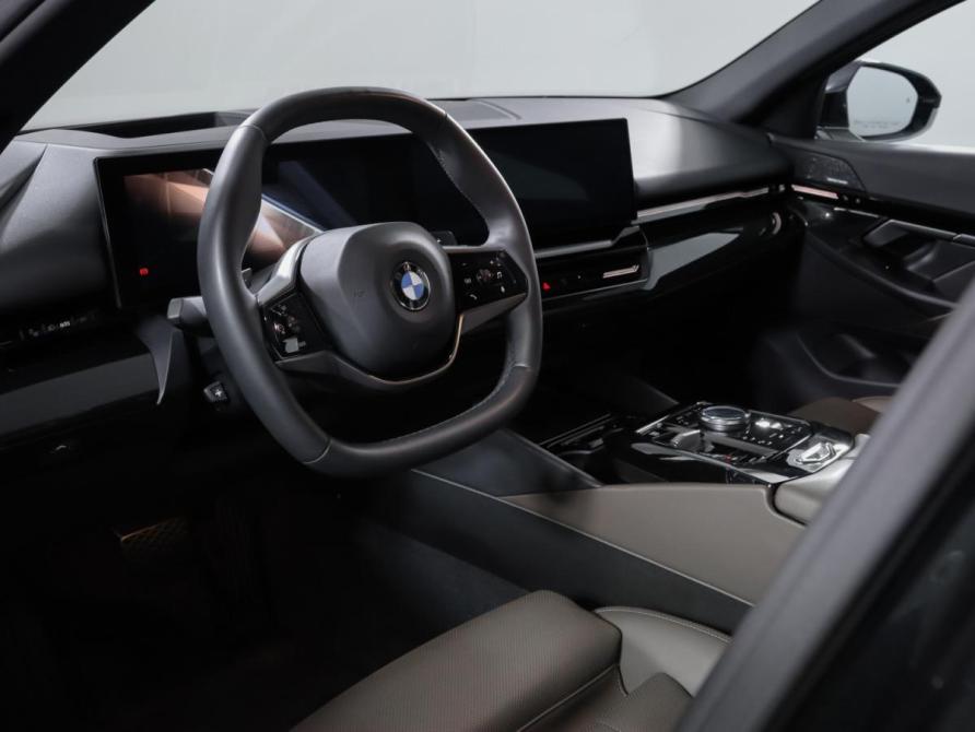 BMW 5 серии VIII (G60/G61/G68) Москва  - изображение 14