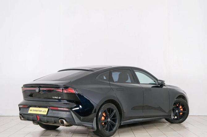 Changan UNI-V I с пробегом 2022 года, цена 2 239 000 рублей, 54000 км, лифтбек, Автокод Объявления