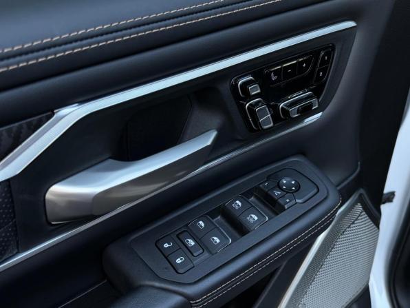 Ram 1500 V Рестайлинг с пробегом 2025 года, цена 10 990 000 рублей, 10000 км, пикап, Автокод Объявления
