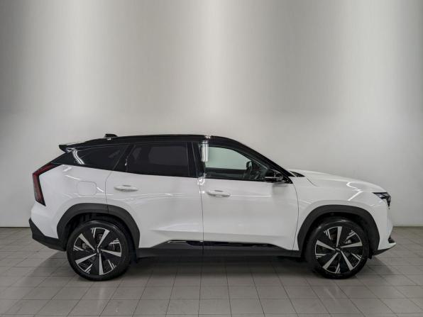 Geely Atlas II с пробегом 2024 года, цена 3 090 000 рублей, 17382 км, внедорожник, Автокод Объявления