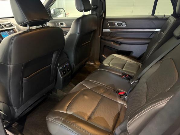 Ford Explorer V Рестайлинг 2 с пробегом 2018 года, цена 3 380 000 рублей, 77000 км, внедорожник, Автокод Объявления