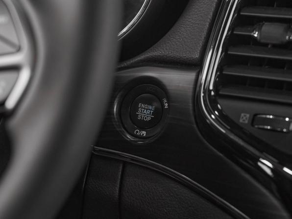 Jeep Grand Cherokee IV (WK2) Рестайлинг с пробегом 2019 года, цена 3 525 000 рублей, 119300 км, внедорожник, Автокод Объявления