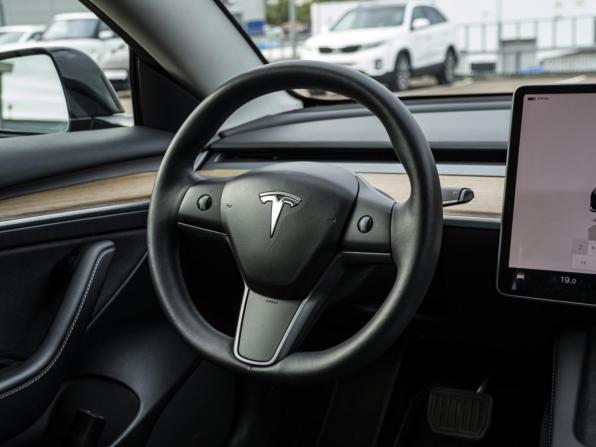 Tesla Model 3 I с пробегом 2022 года, цена 3 750 000 рублей, 17856 км, седан, Автокод Объявления