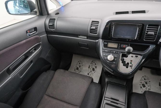Toyota Wish I Рестайлинг с пробегом 2006 года, цена 849 000 рублей, 264130 км, компактвэн, Автокод Объявления