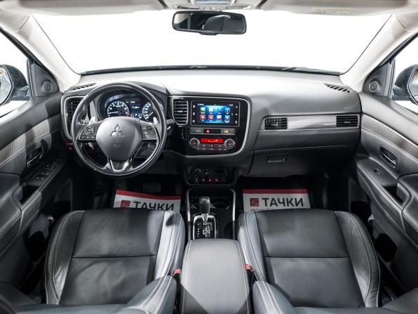 Mitsubishi Outlander III Рестайлинг 3 с пробегом 2019 года, цена 2 340 000 рублей, 181368 км, внедорожник, Автокод Объявления