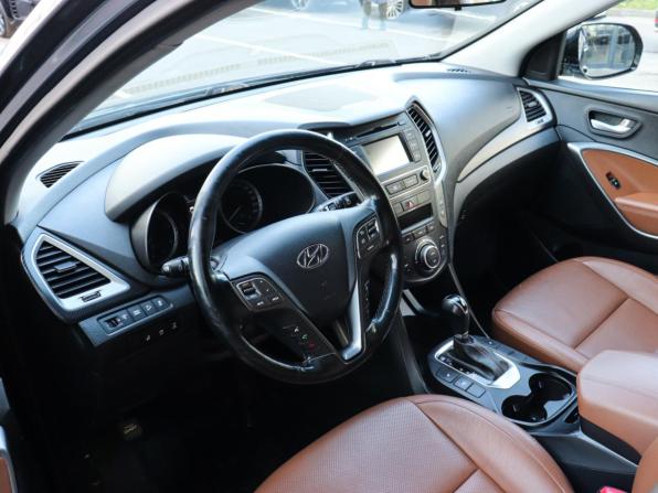 Hyundai Santa Fe III Рестайлинг с пробегом 2017 года, цена 1 690 000 рублей, 316306 км, внедорожник, Автокод Объявления