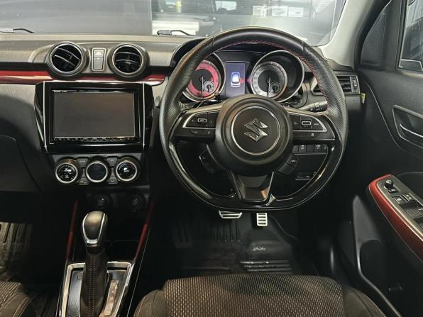 Suzuki Swift V с пробегом 2019 года, цена 1 450 000 рублей, 35165 км, хэтчбек, Автокод Объявления
