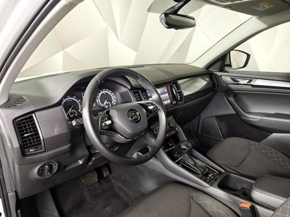 Skoda Kodiaq I с пробегом 2021 года, цена 3 093 000 рублей, 21353 км, внедорожник, Автокод Объявления