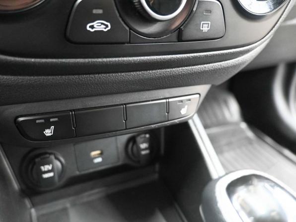 Hyundai Solaris II Рестайлинг с пробегом 2021 года, цена 1 399 900 рублей, 168000 км, седан, Автокод Объявления