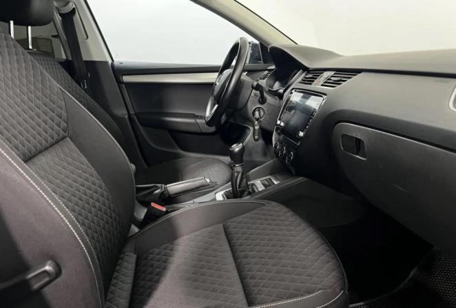 Skoda Octavia III (A7) с пробегом 2016 года, цена 1 095 000 рублей, 255612 км, лифтбек, Автокод Объявления