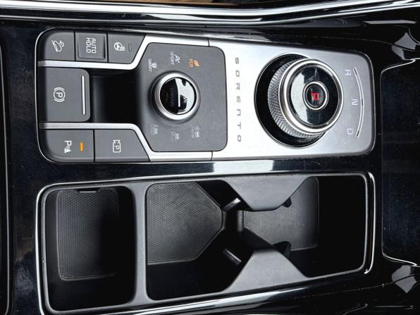 Kia Sorento IV Рестайлинг с пробегом 2023 года, цена 5 000 000 рублей, 25222 км, внедорожник, Автокод Объявления
