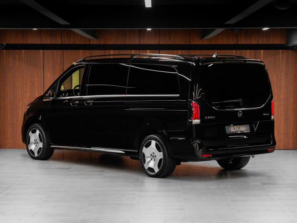 Mercedes-Benz V-Класс III (W447) Рестайлинг 2 с пробегом 2025 года, цена 46 500 000 рублей, 25 км, минивэн, Автокод Объявления