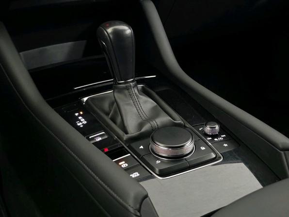 Mazda 3 IV (BP) с пробегом 2019 года, цена 1 656 000 рублей, 37755 км, седан, Автокод Объявления