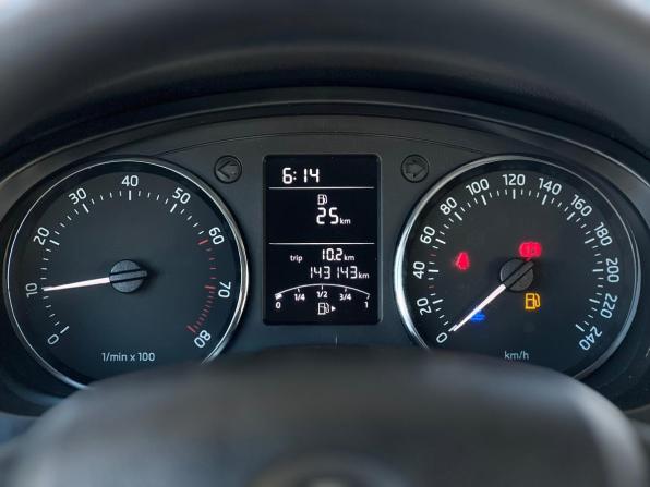 Skoda Rapid I с пробегом 2014 года, цена 799 000 рублей, 143143 км, лифтбек, Автокод Объявления