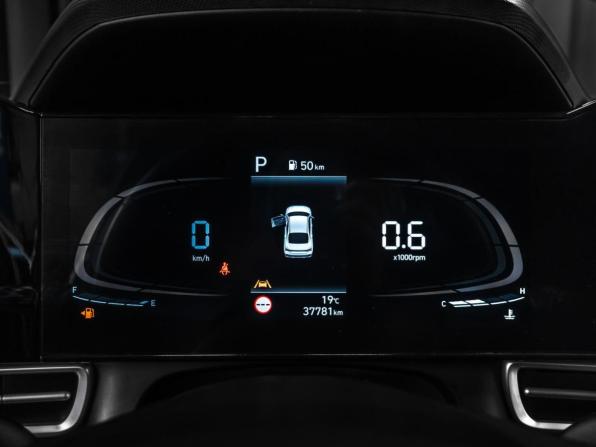 Hyundai Elantra VII (CN7) Рестайлинг с пробегом 2023 года, цена 1 999 000 рублей, 37781 км, седан, Автокод Объявления