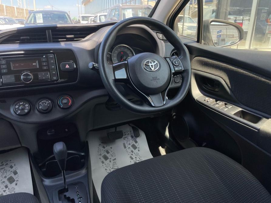 Toyota Vitz III (XP130) Рестайлинг Краснодар  - изображение 19