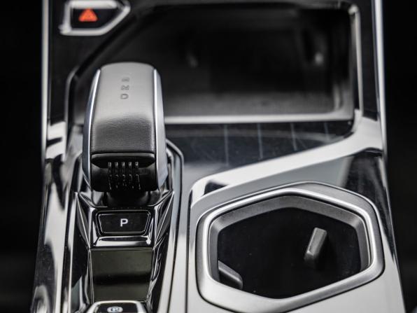 Geely Atlas II с пробегом 2024 года, цена 2 868 000 рублей, 32751 км, внедорожник, Автокод Объявления