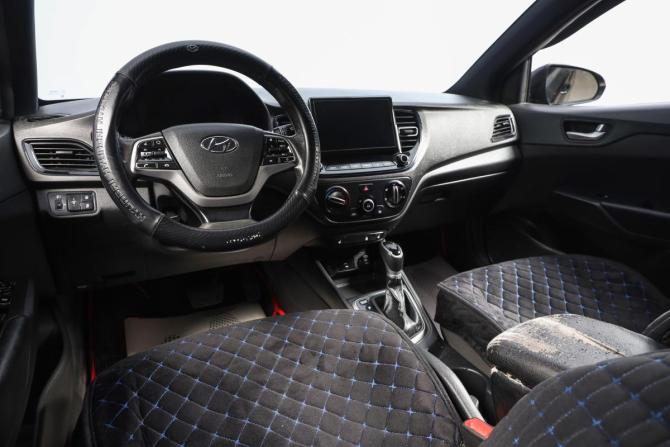 Hyundai Solaris II с пробегом 2020 года, цена 1 299 000 рублей, 348467 км, седан, Автокод Объявления