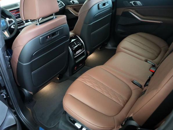 BMW X7 I (G07) с пробегом 2021 года, цена 13 990 000 рублей, 11 км, внедорожник, Автокод Объявления