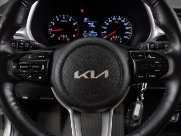 Kia Rio IV Рестайлинг с пробегом 2022 года, цена 1 744 000 рублей, 92783 км, хэтчбек, Автокод Объявления