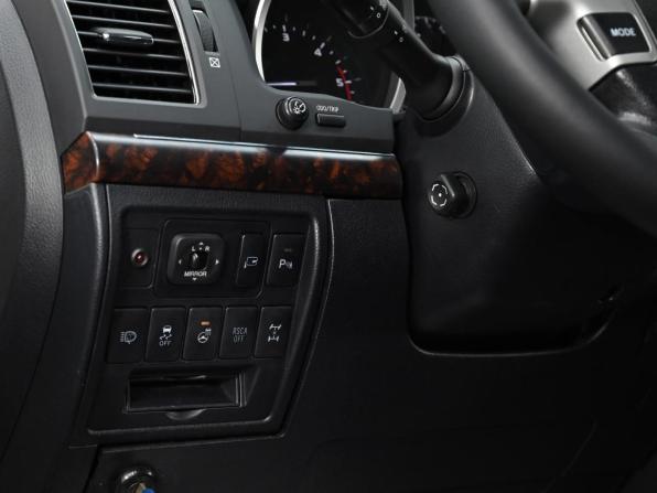 Toyota Land Cruiser 200 Series Рестайлинг 1 с пробегом 2012 года, цена 2 999 000 рублей, 302000 км, внедорожник, Автокод Объявления