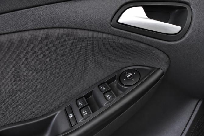 Ford Focus III с пробегом 2014 года, цена 800 000 рублей, 205791 км, универсал, Автокод Объявления