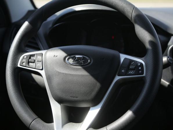 Lada (ВАЗ) Vesta I с пробегом 2021 года, цена 1 028 000 рублей, 44000 км, седан, Автокод Объявления