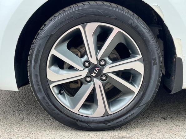 Kia Rio IV с пробегом 2017 года, цена 1 099 000 рублей, 133181 км, седан, Автокод Объявления