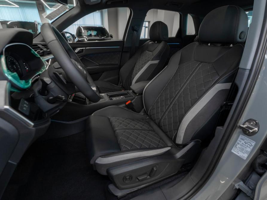 Audi Q3 II (F3) Москва  - изображение 9