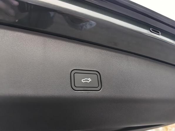 Geely Monjaro I Рестайлинг 2 (China Market) с пробегом 2026 года, цена 4 199 900 рублей, 10 км, внедорожник, Автокод Объявления
