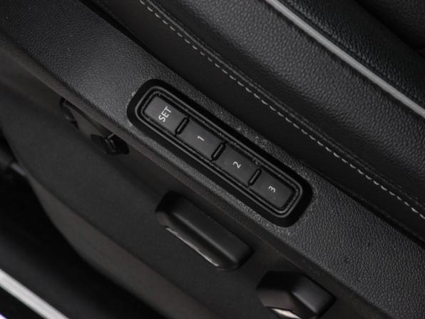 Volkswagen Tiguan II Рестайлинг с пробегом 2021 года, цена 3 697 000 рублей, 99599 км, внедорожник, Автокод Объявления