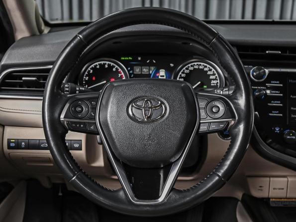 Toyota Camry VIII (XV70) с пробегом 2018 года, цена 2 860 000 рублей, 183628 км, седан, Автокод Объявления