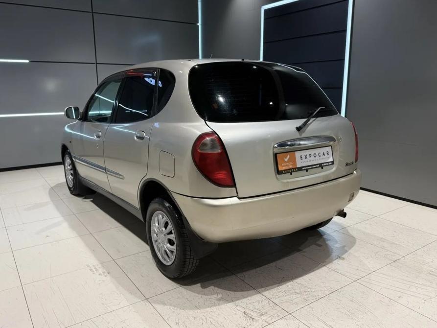 Toyota Duet Новосибирск  - изображение 8