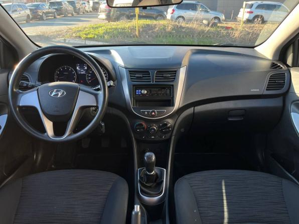 Hyundai Solaris I Рестайлинг с пробегом 2014 года, цена 650 000 рублей, 214000 км, седан, Автокод Объявления