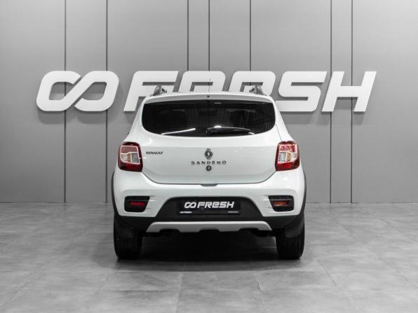 Renault Sandero II с пробегом 2018 года, цена 999 000 рублей, 100078 км, хэтчбек, Автокод Объявления